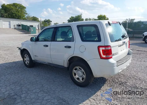 2008 Ford Escape Xls/Xls Manual z USA, uszkodzony, nr VIN 1FMCU02Z48KD64995